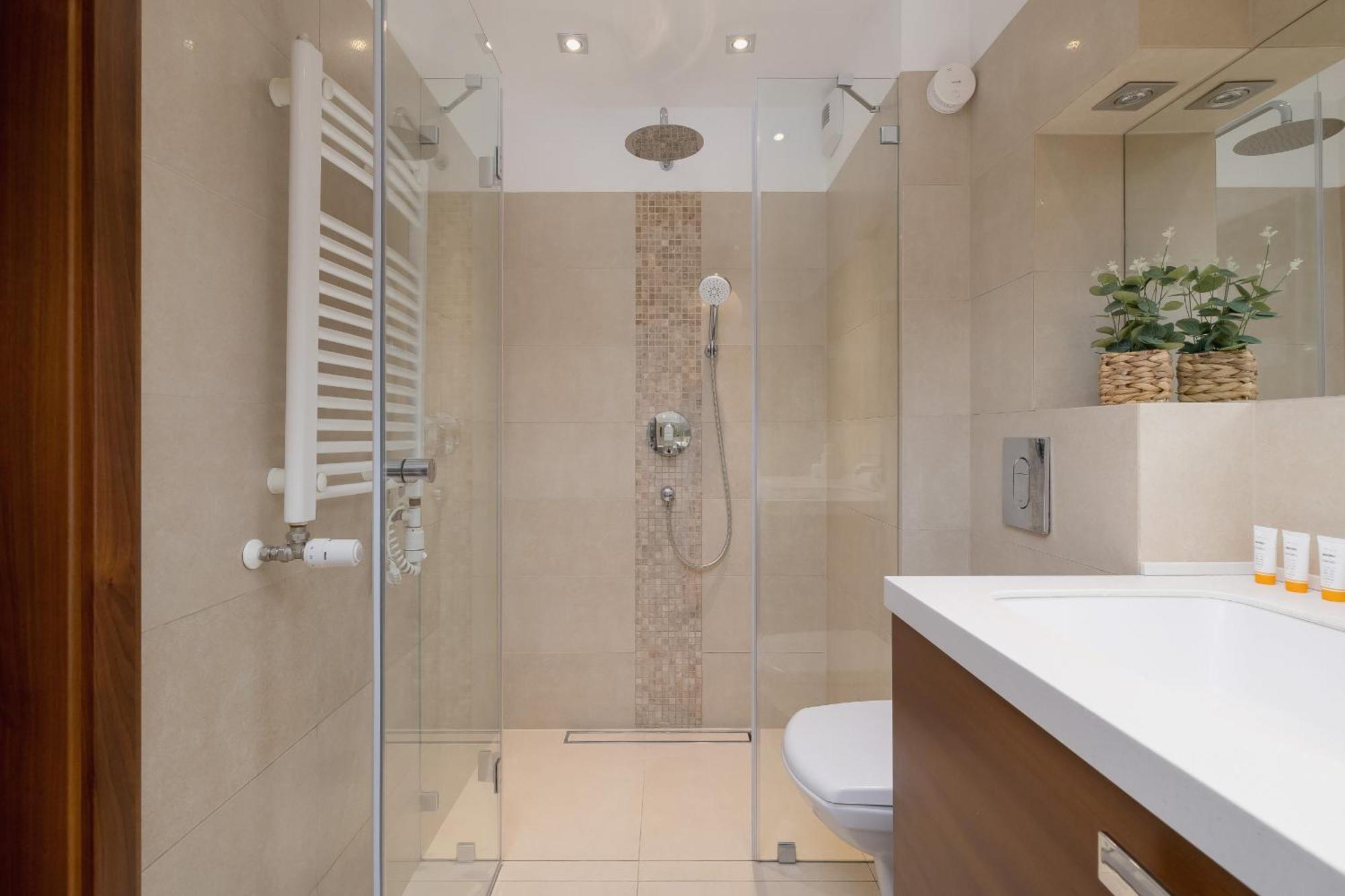 Dworska Modern Apartment In Zabrze By Rent Like Home ภายนอก รูปภาพ